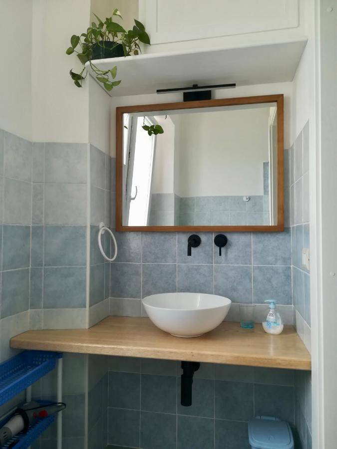 Domo Sul Porto Bed & Breakfast Стинтино Екстериор снимка