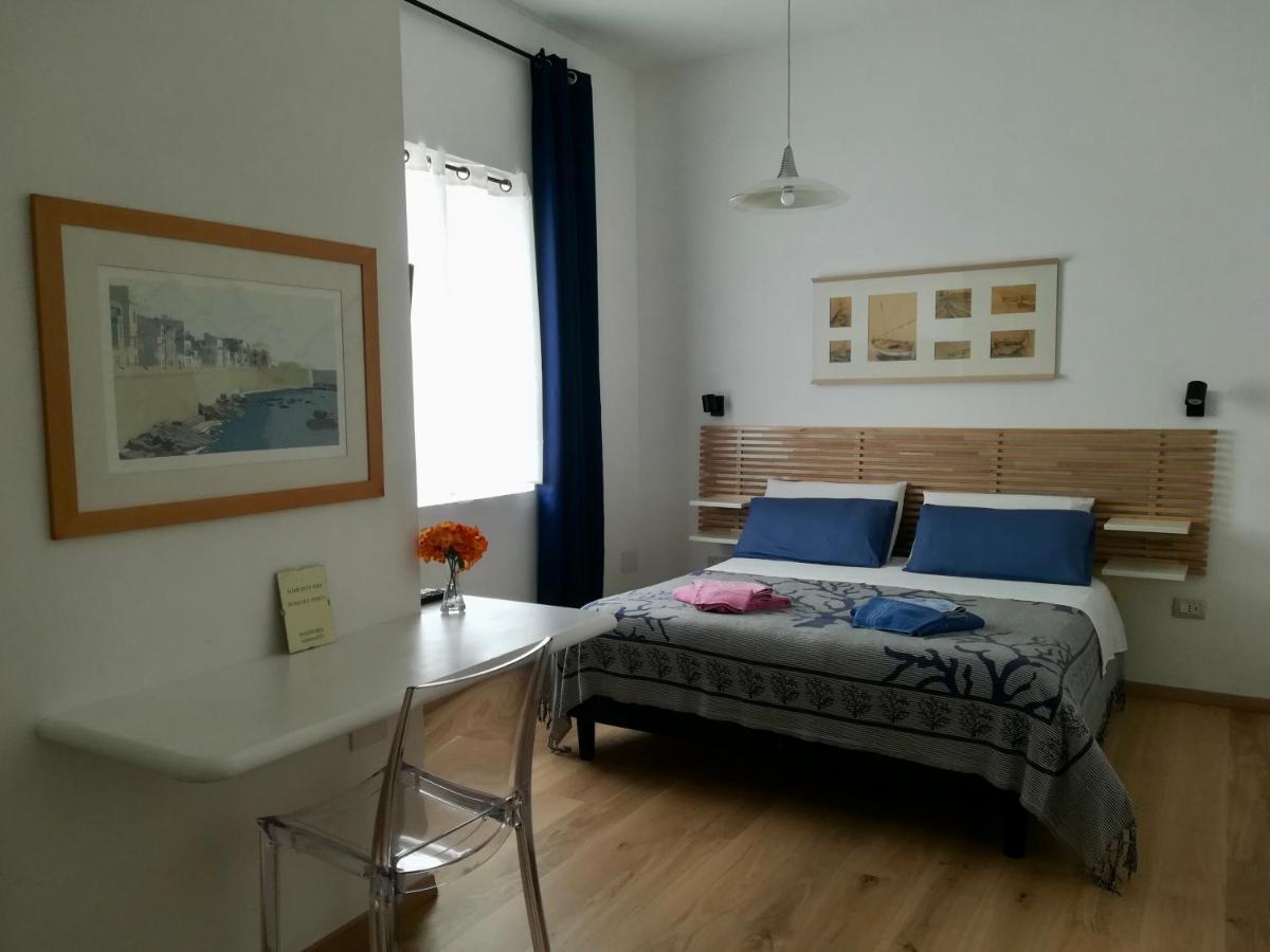 Domo Sul Porto Bed & Breakfast Стинтино Екстериор снимка