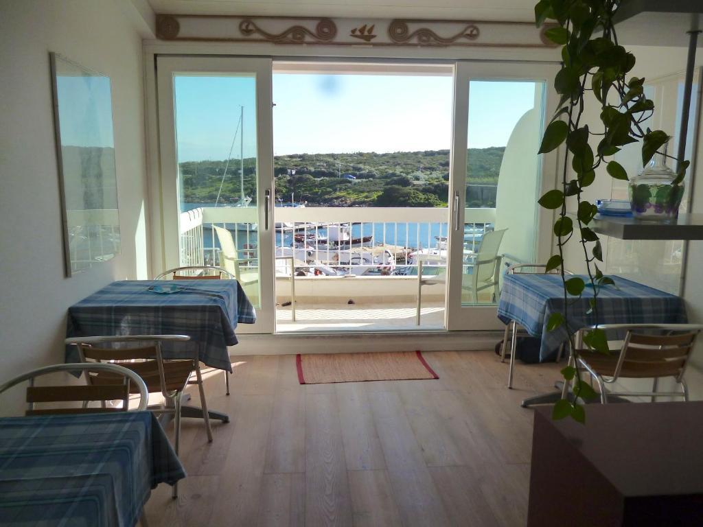 Domo Sul Porto Bed & Breakfast Стинтино Екстериор снимка