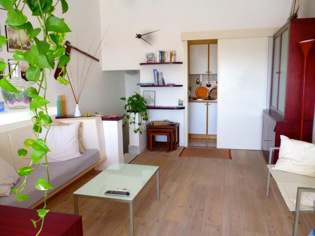 Domo Sul Porto Bed & Breakfast Стинтино Екстериор снимка